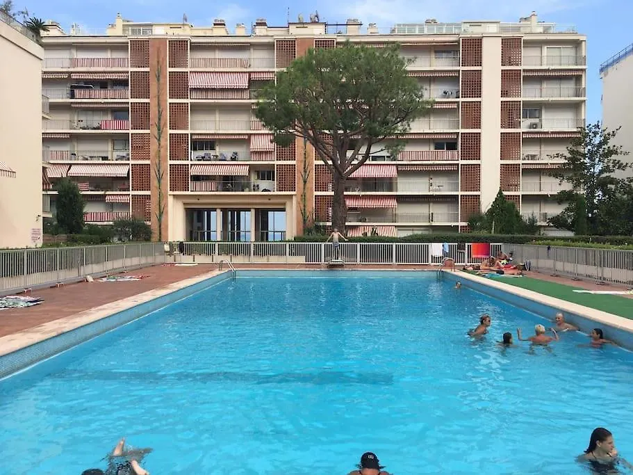 T4 Front De Mer ,Piscine 25 Metres ,Wifi,6A8 Personnes,Parking,Garage Roquebrune-Cap-Martin 0*,