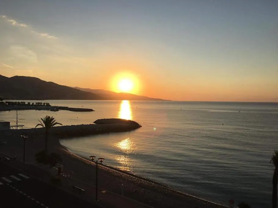 Apartment T4 Front De Mer ,Piscine 25 Metres ,Wifi,6A8 Personnes,Parking,Garage Roquebrune-Cap-Martin France