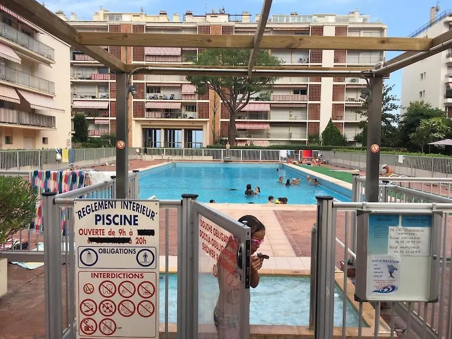 T4 Front De Mer ,Piscine 25 Metres ,Wifi,6A8 Personnes,Parking,Garage Roquebrune-Cap-Martin Apartment